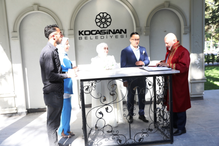 BAŞKAN ÇOLAKBAYRAKDAR, "ÇİFTLER, HAYATLARININ EN GÜZEL EVETİNİ DAHA GÜZEL MODERN BİR SALONDA DİYOR"