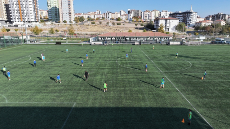 BAŞKAN ÇOLAKBAYRAKDAR, “SPORCULARIMIZLA GURUR DUYUYORUM”