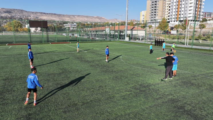 BAŞKAN ÇOLAKBAYRAKDAR, “SPORCULARIMIZLA GURUR DUYUYORUM”