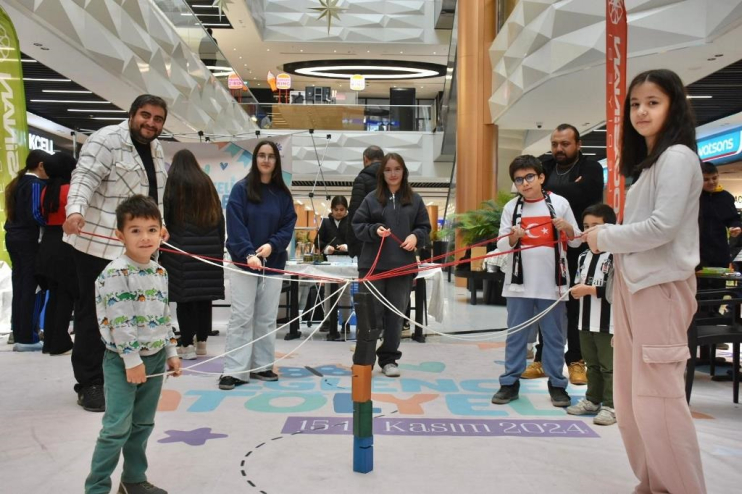 BAŞKAN ÇOLAKBAYRAKDAR, “HER ALANDA GENÇLERİMİZİN VE EVLATLARIMIZIN YANINDAYIZ”