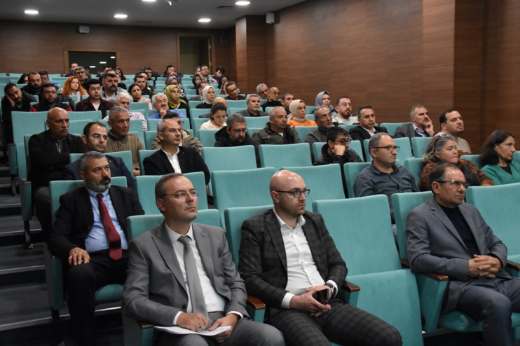 BAŞKAN ÇOLAKBAYRAKDAR, “ÇALIŞMALARIMIZ VE EĞİTİMLERİMİZLE, ŞEHRİMİZİ DEPREME KARŞI DAHA DİRENÇLİ HALE GETİRİYORUZ”