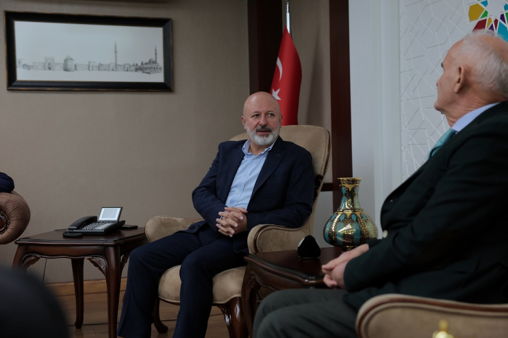 GENEL BAŞKAN YARDIMCISI YILMAZ’DAN BAŞKAN ÇOLAKBAYRAKDAR’A BÜYÜK ÖVGÜ