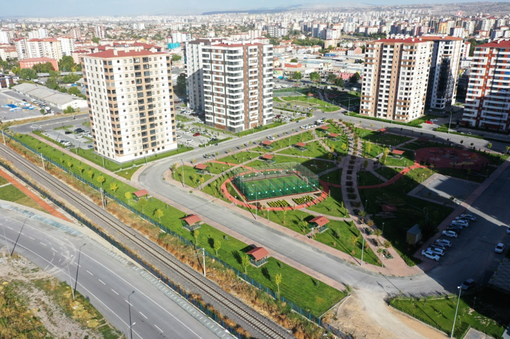 BAŞKAN ÇOLAKBAYRAKDAR, “YEŞİL ALANDA DA REKOR ÜSTÜNE REKOR KIRDIK”