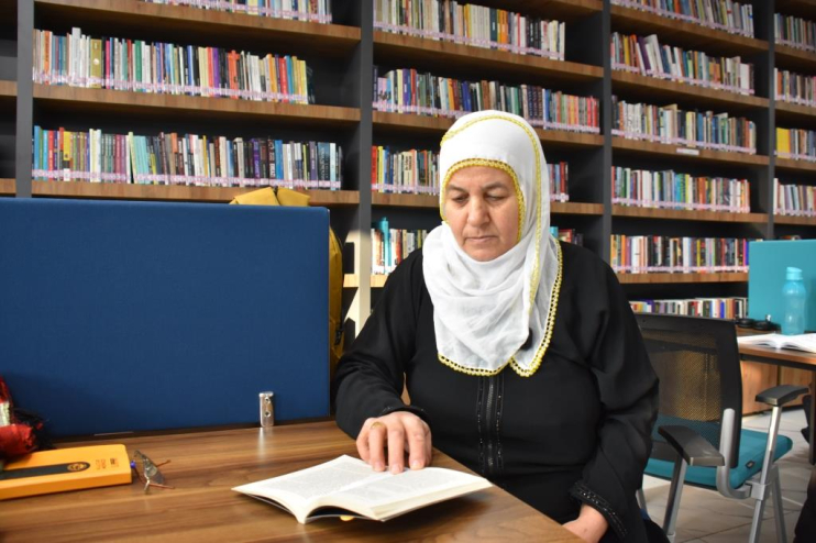 HAYALİNİ KÜTÜPHANEDE GERÇEKLEŞTİREN YİĞİTHAL, BAŞKAN ÇOLAKBAYRAKDAR’A TEŞEKKÜR ETTİ