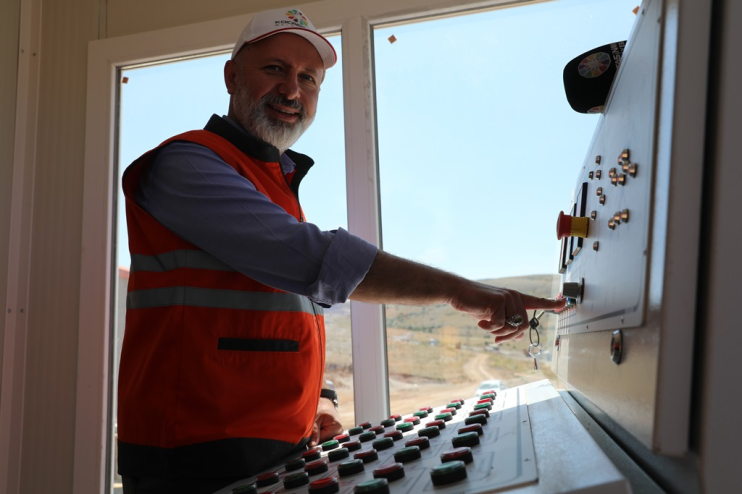 KOCASİNAN’IN TAŞ OCAĞI, 920 BİN TON MICIR ÜRETİMİYLE 56 MİLYON 482 BİN TL TASARRUF SAĞLADI