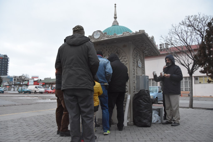 KOCASİNANDAN SOĞUK HAVADA SICAK ÇORBA İKRAMI
