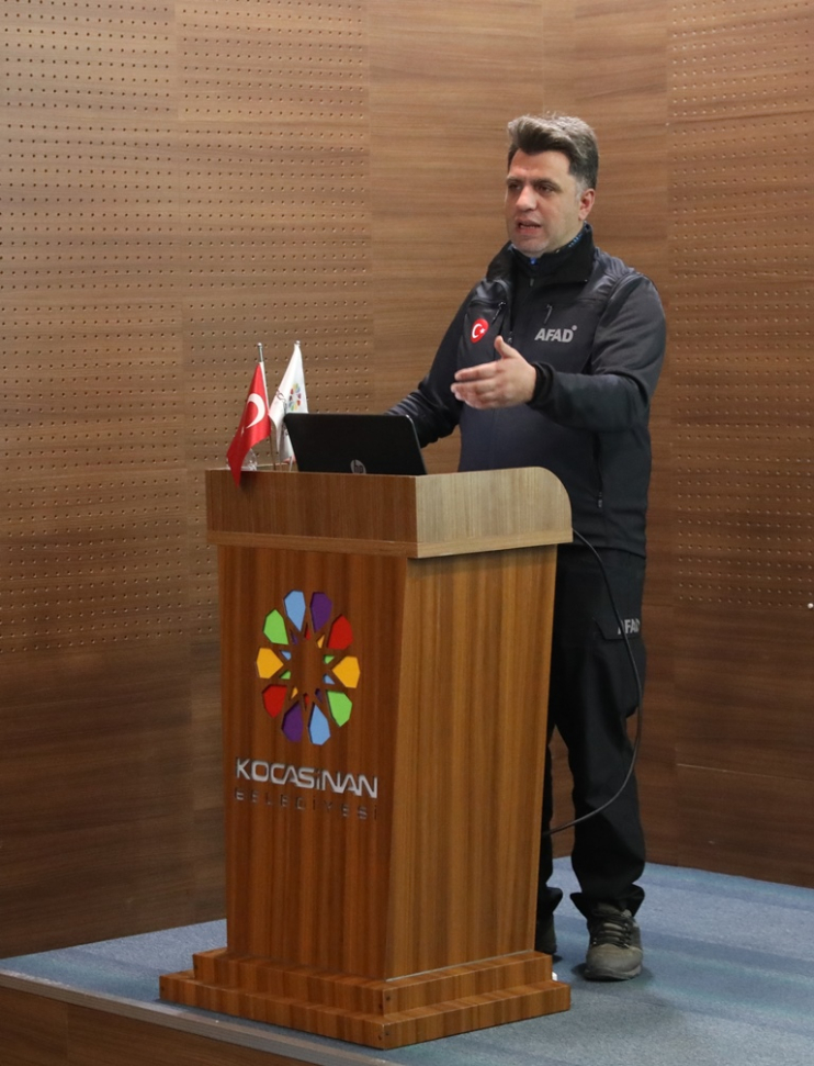 BAŞKAN ÇOLAKBAYRAKDAR, “EĞİTİMLER, AFET DURUMUNDA HIZLI VE ETKİLİ MÜDAHALE İÇİN BÜYÜK ÖNEM TAŞIYOR”