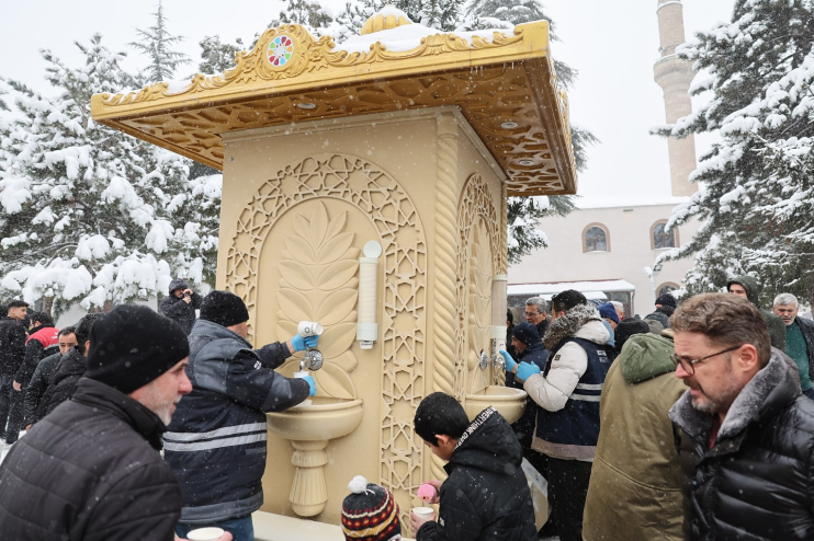 BAŞKAN ÇOLAKBAYRAKDAR, VATANDAŞLARIN HEM DUASINI ALDI HEM DE GÖNLÜNÜ FETHETTİ