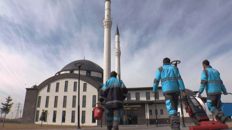 KOCASİNAN’DA CAMİLER, RAMAZAN AYINDA DA GÜL KOKACAK
