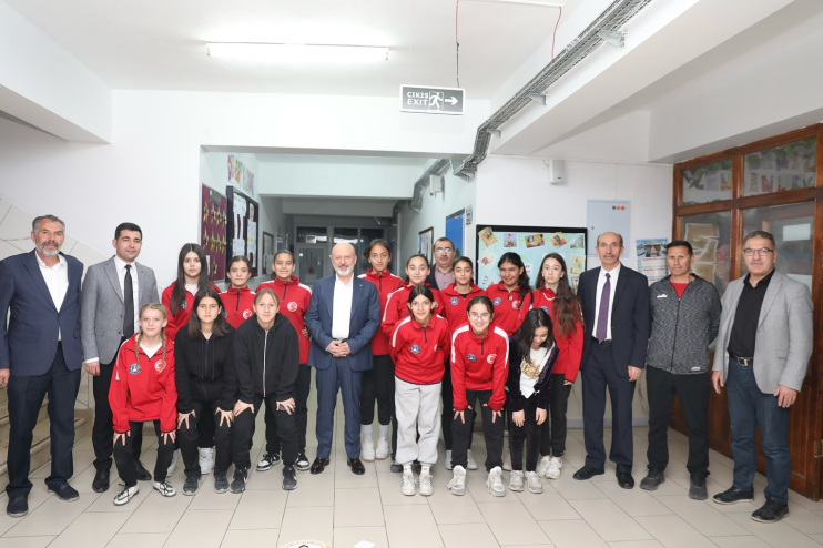 BAŞKAN ÇOLAKBAYRAKDAR, “SOFRALARIMIZDAN BEREKET, GÖNÜLLERİMİZDEN MUHABBET EKSİK OLMASIN”