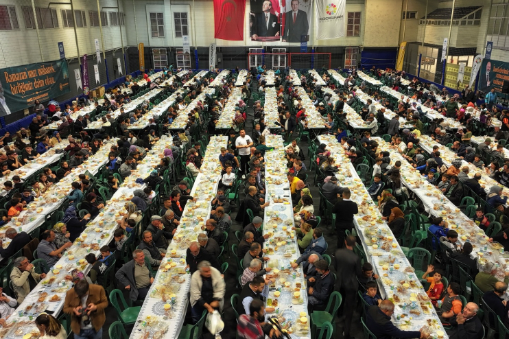 KOCASİNAN’NIN İFTARINA, 2 BİN 500 KİŞİ KATILDI