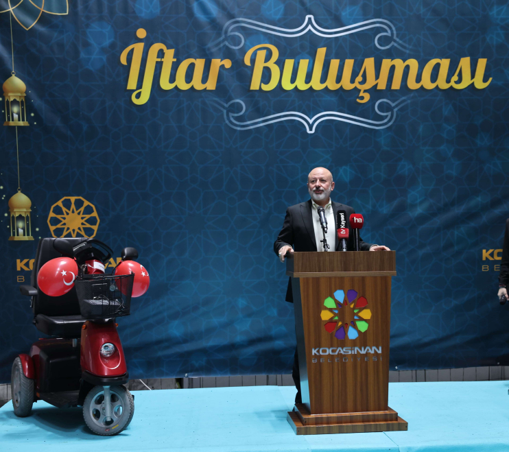 KOCASİNAN BELEDİYESİ, ENGELLİ VATANDAŞLARIN HAYATINI KOLAYLAŞTIRMAK İÇİN 40 AKÜLÜ ARAÇ DAĞITTI