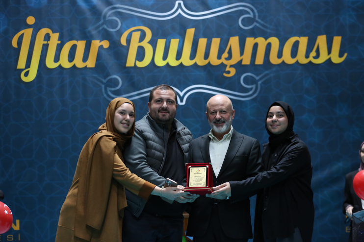 KOCASİNAN BELEDİYESİ, ENGELLİ VATANDAŞLARIN HAYATINI KOLAYLAŞTIRMAK İÇİN 40 AKÜLÜ ARAÇ DAĞITTI
