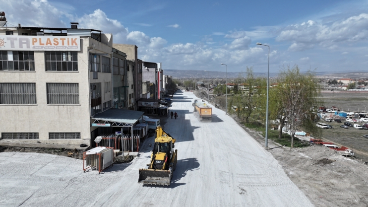 BAŞKAN ÇOLAKBAYRAKDAR, “ULAŞIMDA ŞEHRE YENİ BİR SOLUK KAZANDIRIYORUZ”