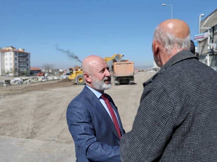 BAŞKAN ÇOLAKBAYRAKDAR: “30 METRELİK YENİ BULVARLA KAYABAŞI YENİ ÇEHREYE KAVUŞACAK”