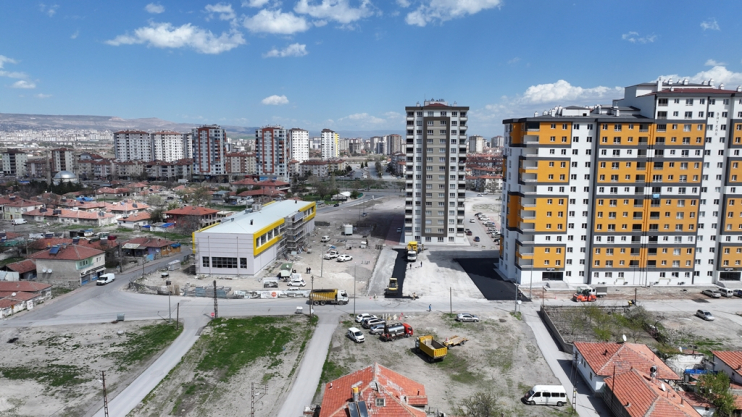 BAŞKAN ÇOLAKBAYRAKDAR, “HER SOKAĞA KONFOR, HER MAHALLEYE DEĞİŞİM GETİRİYORUZ”