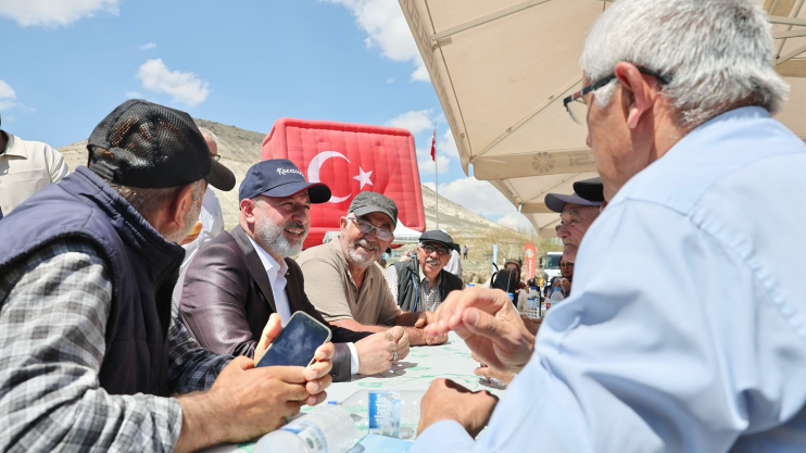 VALİ ÇİÇEK: “BU YIL TURİZMİN PARLAYAN YILDIZI BAYRAMHACI OLACAK”