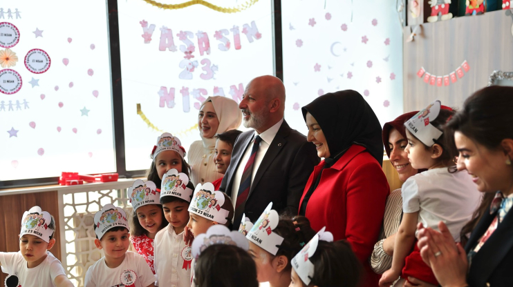 BAŞKAN ÇOLAKBAYRAKDAR: “23 NİSAN, TÜM DÜNYA ÇOCUKLARINA BARIŞ VE UMUT GETİRSİN”