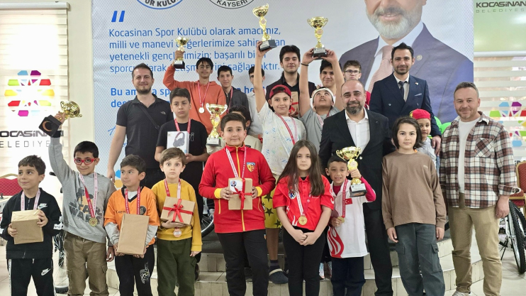BAŞKAN ÇOLAKBAYRAKDAR: "LİDER ŞEHİR KAYSERİ, ŞİMDİ DE SATRANÇTA ÖNCÜ OLACAK"