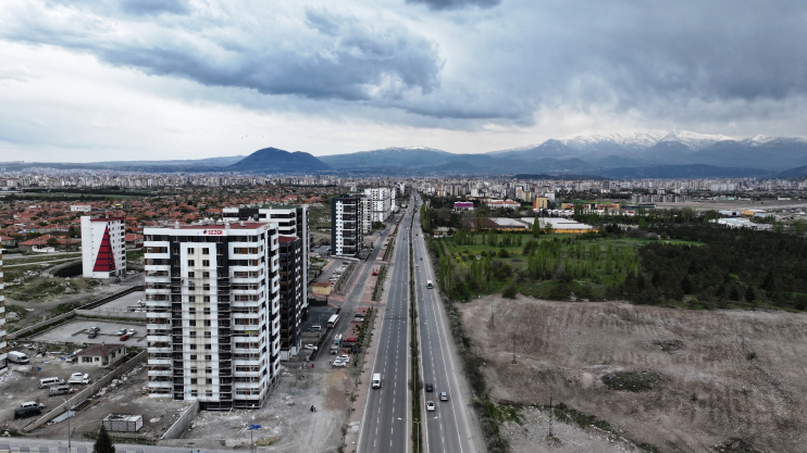 BAŞKAN ÇOLAKBAYRAKDAR, “KOCASİNAN’I YEŞİLLE DONATIYORUZ, TÜRKİYE’YE ÖRNEK OLUYORUZ”