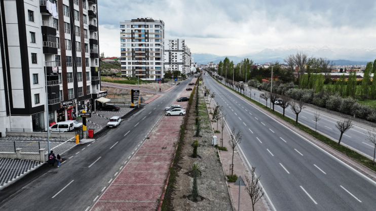 BAŞKAN ÇOLAKBAYRAKDAR, “KOCASİNAN’I YEŞİLLE DONATIYORUZ, TÜRKİYE’YE ÖRNEK OLUYORUZ”