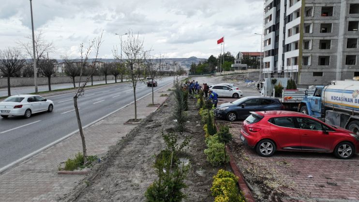 BAŞKAN ÇOLAKBAYRAKDAR, “KOCASİNAN’I YEŞİLLE DONATIYORUZ, TÜRKİYE’YE ÖRNEK OLUYORUZ”