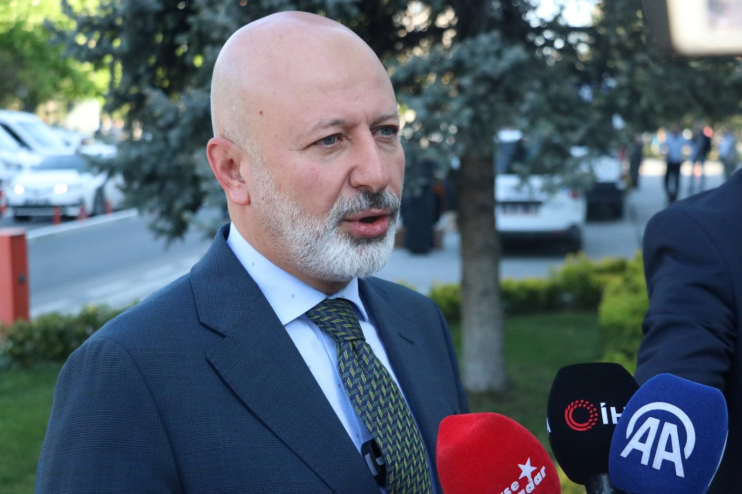 DOMATES FİDESI DAĞITIMINDA KUYRUĞUN SONU YOK.