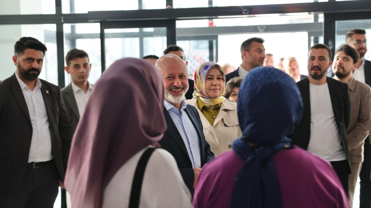 BAŞKAN ÇOLAKBAYRAKDAR, “KENDİ ÖZ KAYNAKLARIYLA TÜRKİYE’DE SAYILI, VİZYONUYLA ÖNCÜ BİR BELEDİYEYİZ.”