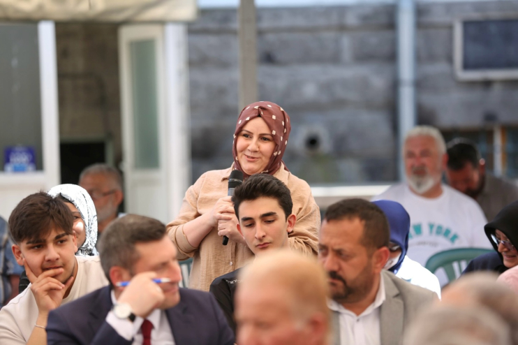 BAŞKAN ÇOLAKBAYRAKDAR, “GECE GÜNDÜZ DEMEDEN KOCASİNAN’IN HER MAHALLESİNDEYİZ”