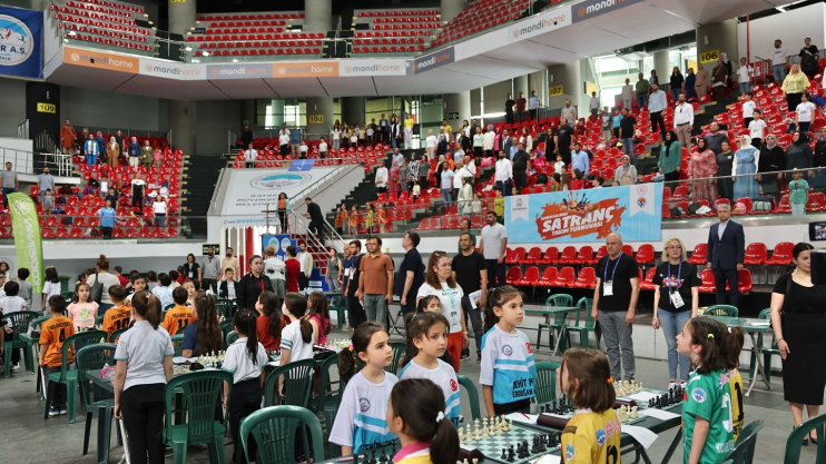 BAŞKAN ÇOLAKBAYRAKDAR, “SATRANÇTA KAZANAN TÜRKİYE’NİN GELECEĞİ EVLATLARIMIZDIR”