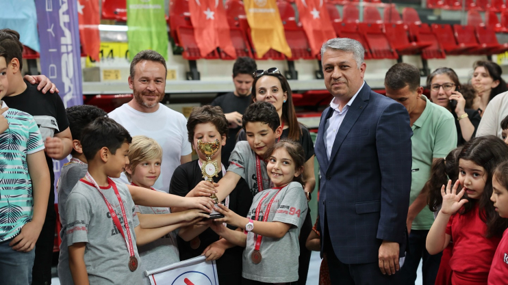 BAŞKAN ÇOLAKBAYRAKDAR: “KAYSERİ’Yİ SATRANÇTA DA MARKA ŞEHİR YAPMAK İÇİN ÇALIŞIYORUZ”
