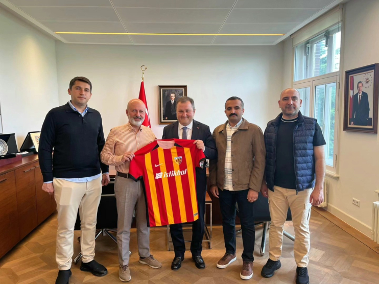 BAŞKAN ÇOLAKBAYRAKDAR: “KOCASİNAN, TARIMDA DÜNYA SAHNESİNE ÇIKIYOR”