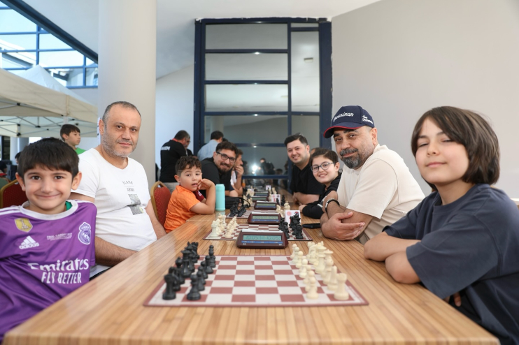 BAŞKAN ÇOLAKBAYRAKDAR: “ÇOCUKLARIMIZI AİLELERİYLE BULUŞTURACAK PROGRAMLARI ARTIRACAĞIZ”