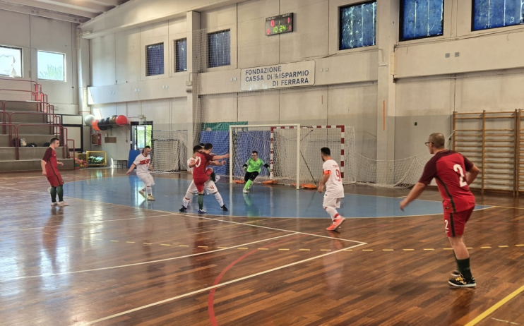 BAŞKAN ÇOLAKBAYRAKDAR, AVRUPA İKİNCİSİ OLAN KOCASİNAN’IN ÖZEL SPORCUSUNU TEBRİK ETTİ