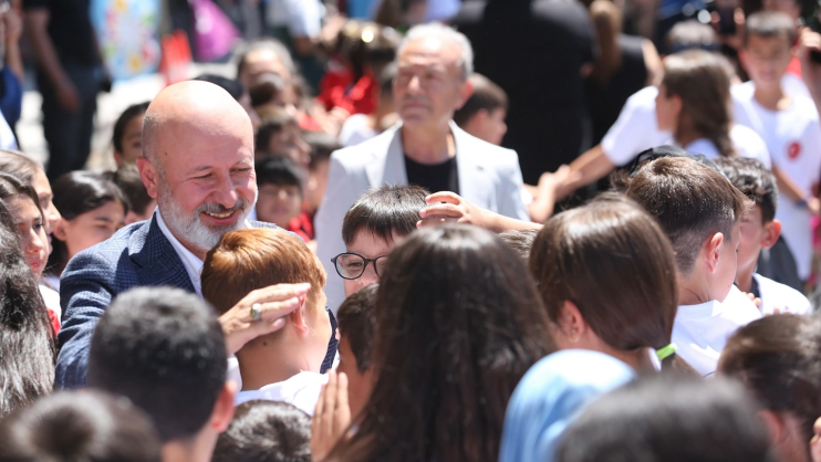 BAŞKAN ÇOLAKBAYRAKDAR: “EĞİTİM VE SPORUN MERKEZİ ERVA İLE GELECEĞE SAĞLAM ADIMLAR ATIYORUZ”