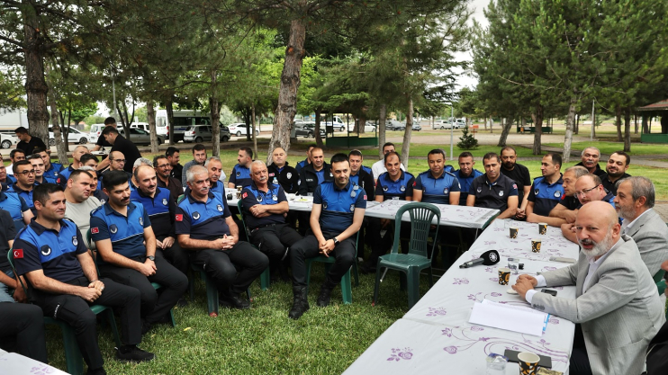 BAŞKAN ÇOLAKBAYRAKDAR: “ZABITA EKİBİMİZ, ŞEHRİN HUZURUNA KATKI SAĞLIYOR”
