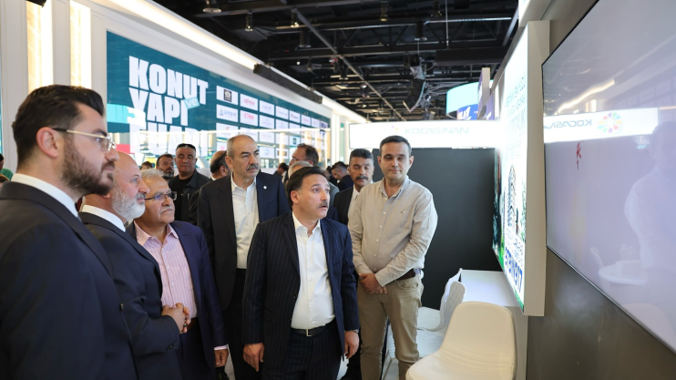 BAŞKAN ÇOLAKBAYRAKDAR, "KENTSEL DÖNÜŞÜMÜ KENDİ İMKÂNLARIYLA YÜRÜTEN TÜRKİYE’DEKİ TEK İLÇE BELEDİYESİYİZ"
