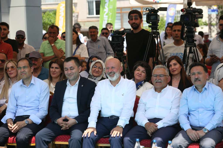 BAŞKAN ÇOLAKBAYRAKDARDAN TARİHİ MÜJDE: HOCA HASAN MEDRESESİ ARTIK KOCASİNAN BELEDİYESİNDE