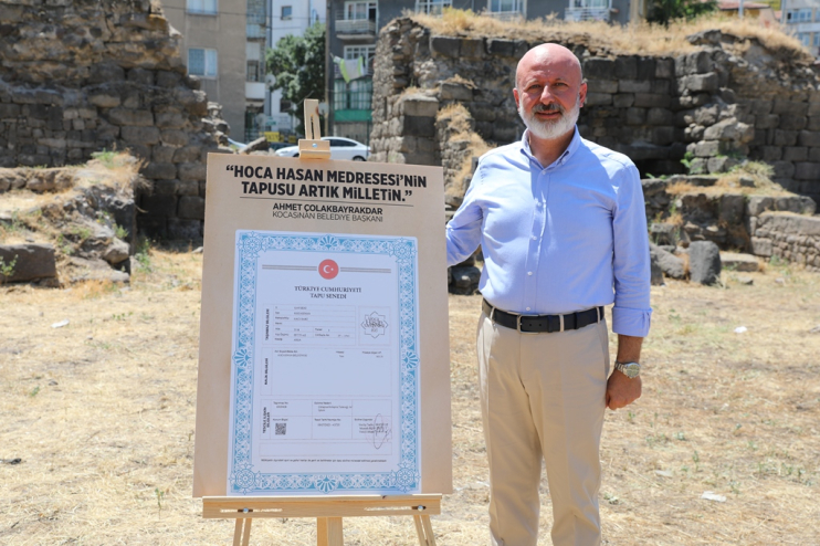 BAŞKAN ÇOLAKBAYRAKDAR: “TARİHİ MEDRESEMİZ, ŞEHİR AKADEMİSİ KİMLİĞİYLE YENİDEN HAYAT BULACAK”
