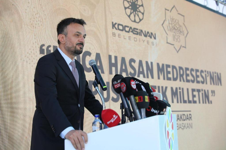 BAŞKAN ÇOLAKBAYRAKDAR: “TARİHİ MEDRESEMİZ, ŞEHİR AKADEMİSİ KİMLİĞİYLE YENİDEN HAYAT BULACAK”