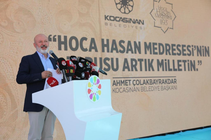BAŞKAN ÇOLAKBAYRAKDAR: “TARİHİ MEDRESEMİZ, ŞEHİR AKADEMİSİ KİMLİĞİYLE YENİDEN HAYAT BULACAK”