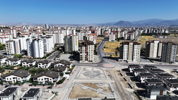 BAŞKAN ÇOLAKBAYRAKDAR: “YENİ PARKLAR, ŞEHRİMİZİN YENİ NEFES ALMA ALANLARI OLACAK”
