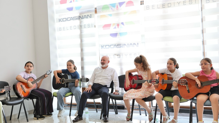 BAŞKAN ÇOLAKBAYRAKDAR: “KOCASİNAN AKADEMİ İLE KAYSERİ’YE ÖRNEK HİZMETLER KAZANDIRDIK”