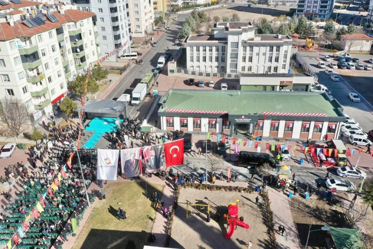 BAŞKAN ÇOLAKBAYRAKDARDAN ERCİYESEVLER’E DE AİLE SAĞLIĞI MERKEZİ MÜJDESİ