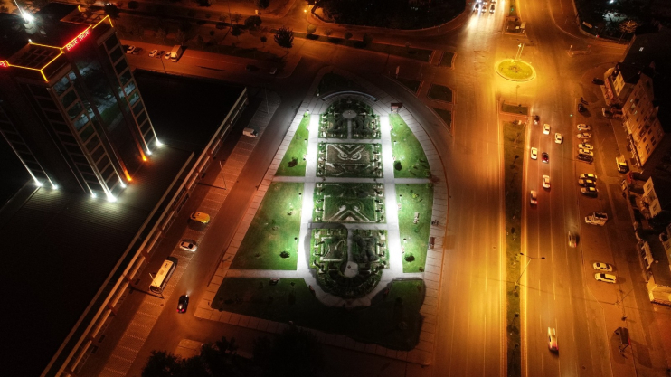 BAŞKAN ÇOLAKBAYRAKDAR, “KİŞİ BAŞINA 17,44 M² YEŞİL ALAN, 526 PARK VE 965 BİN AĞAÇLA GELECEĞE NEFES, ŞEHRE OKSİJEN”