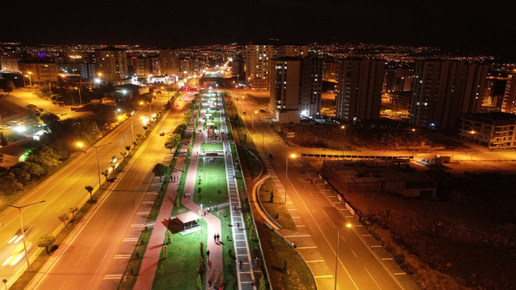 BAŞKAN ÇOLAKBAYRAKDAR, “KİŞİ BAŞINA 17,44 M² YEŞİL ALAN, 526 PARK VE 965 BİN AĞAÇLA GELECEĞE NEFES, ŞEHRE OKSİJEN”