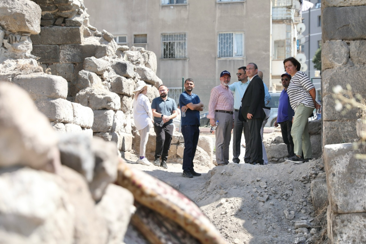 BAŞKAN ÇOLAKBAYRAKDAR, “KAYSERİ’NİN İLK MEDRESESİNİ KÜLTÜR HAZİNEMİZE YENİDEN KAZANDIRIYORUZ”