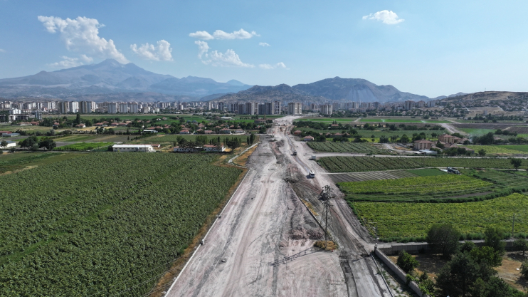 BAŞKAN ÇOLAKBAYRAKDAR: “KAYSERİ’NİN TRAFİK YÜKÜNÜ ALACAK DEV PROJE, ŞEHİRDE YENİ BİR ÇAĞ AÇACAK”