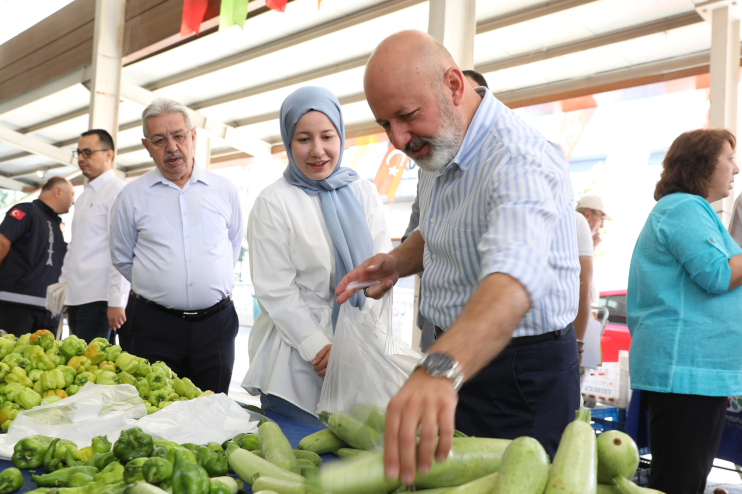 BAŞKAN ÇOLAKBAYRAKDAR: “100 EKOLOJİK PAZARIMIZLA DA TÜRKİYE’DE İLKLERİ BAŞARMAYA DEVAM EDİYORUZ”