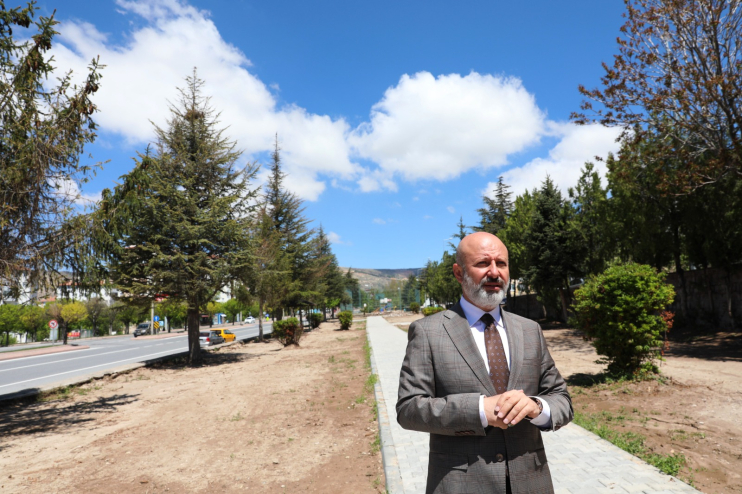 BAŞKAN ÇOLAKBAYRAKDAR: “YETER Kİ 1 METREKARE KAMUYA AİT OLSUN, HIZLA PARK YAPIYORUZ”